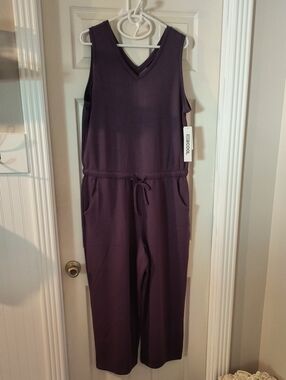 Sleeveless V-Neck Jumpsuit in Deep Plum